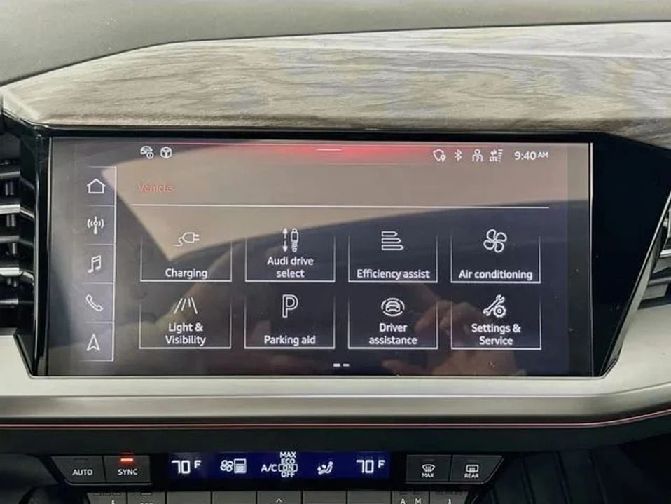 2024 Audi Q4 e-tron - Image 16 of 20