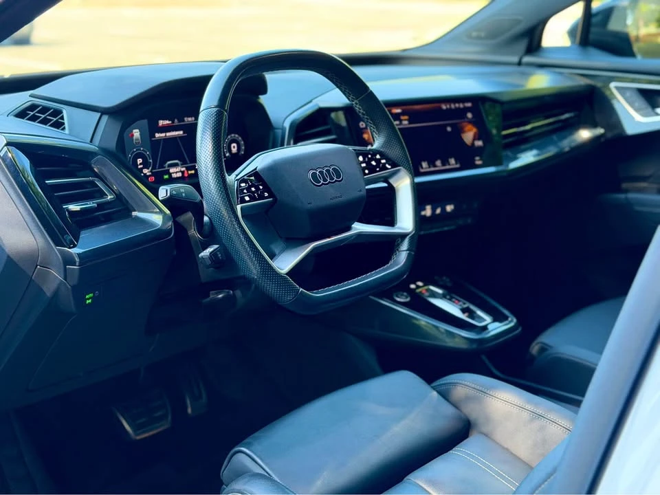 2024 Audi Q4 e-tron - Image 8 of 15