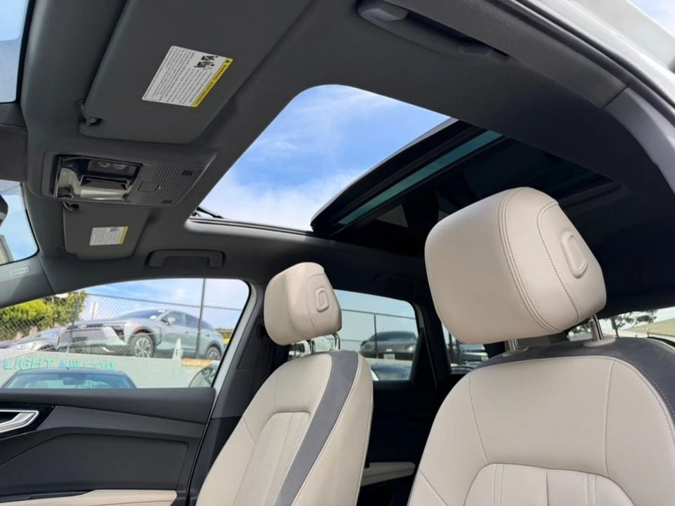 2024 Audi Q4 e-tron - Image 18 of 20