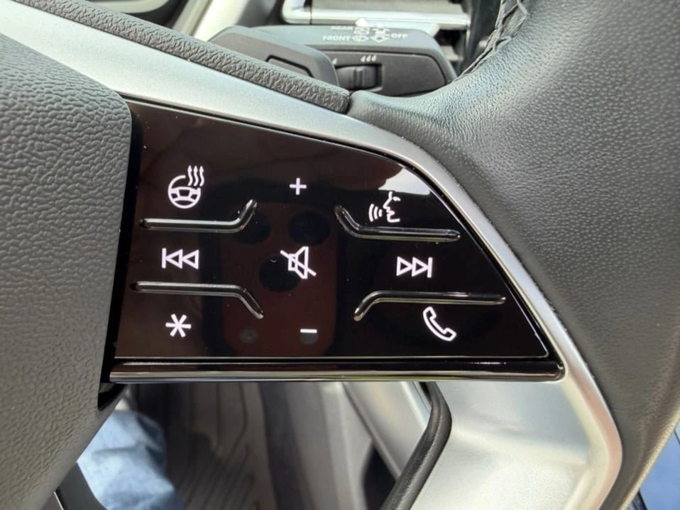2024 Audi Q4 e-tron - Image 15 of 20