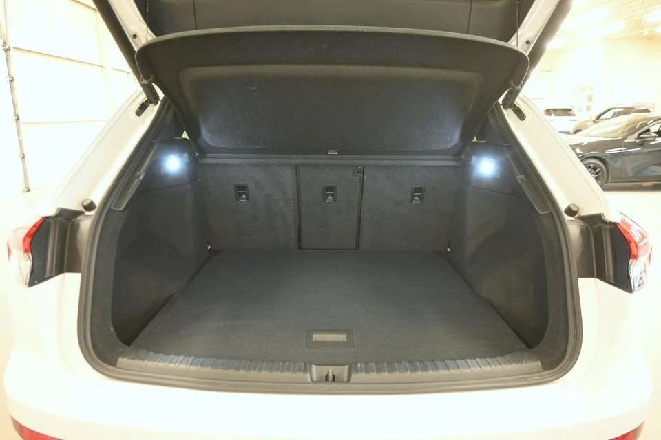 2024 Audi Q4 e-tron - Image 19 of 20