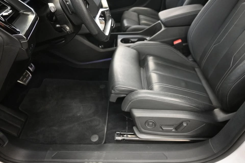 2024 Audi Q4 e-tron - Image 16 of 20