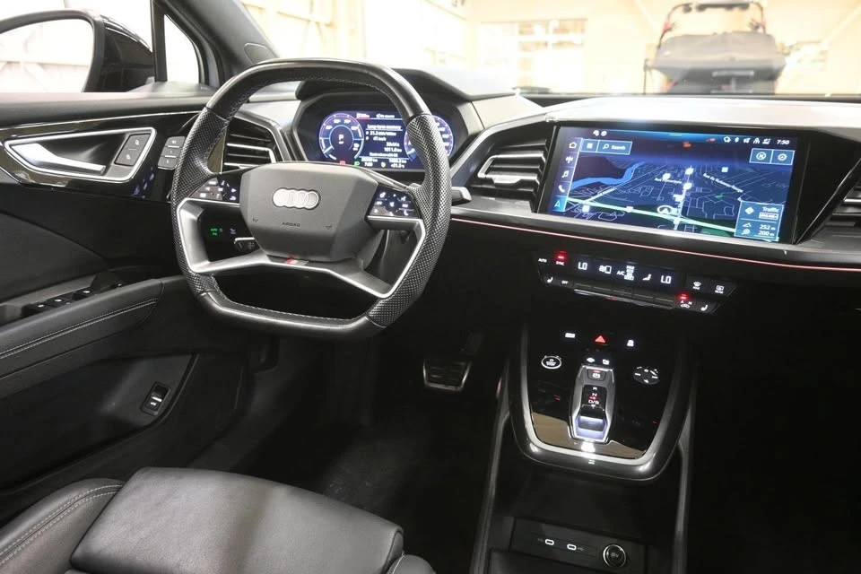 2024 Audi Q4 e-tron - Image 10 of 20