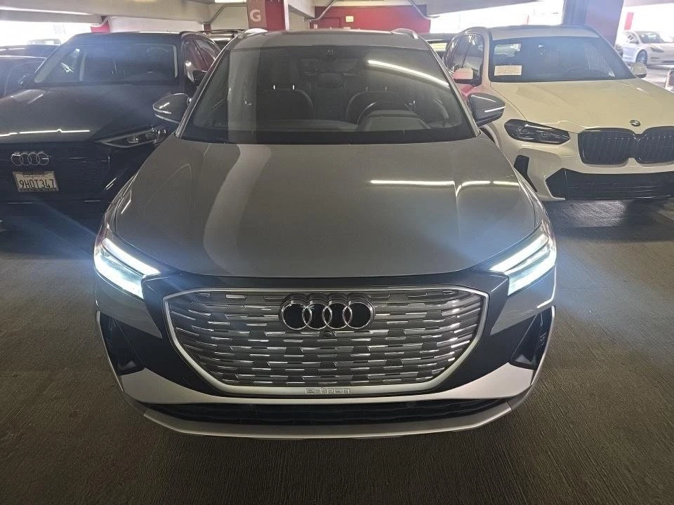 2024 Audi Q4 e-tron - Image 2 of 5