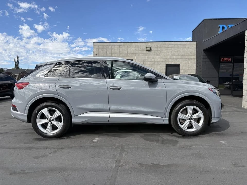 2024 Audi Q4 e-tron - Image 4 of 18