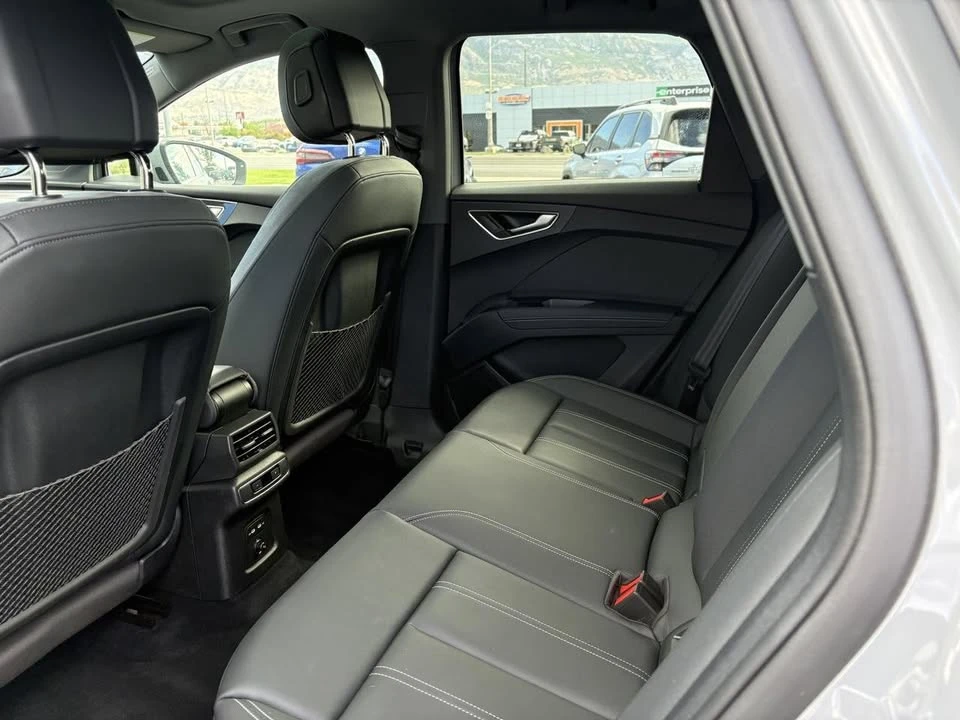 2024 Audi Q4 e-tron - Image 7 of 18