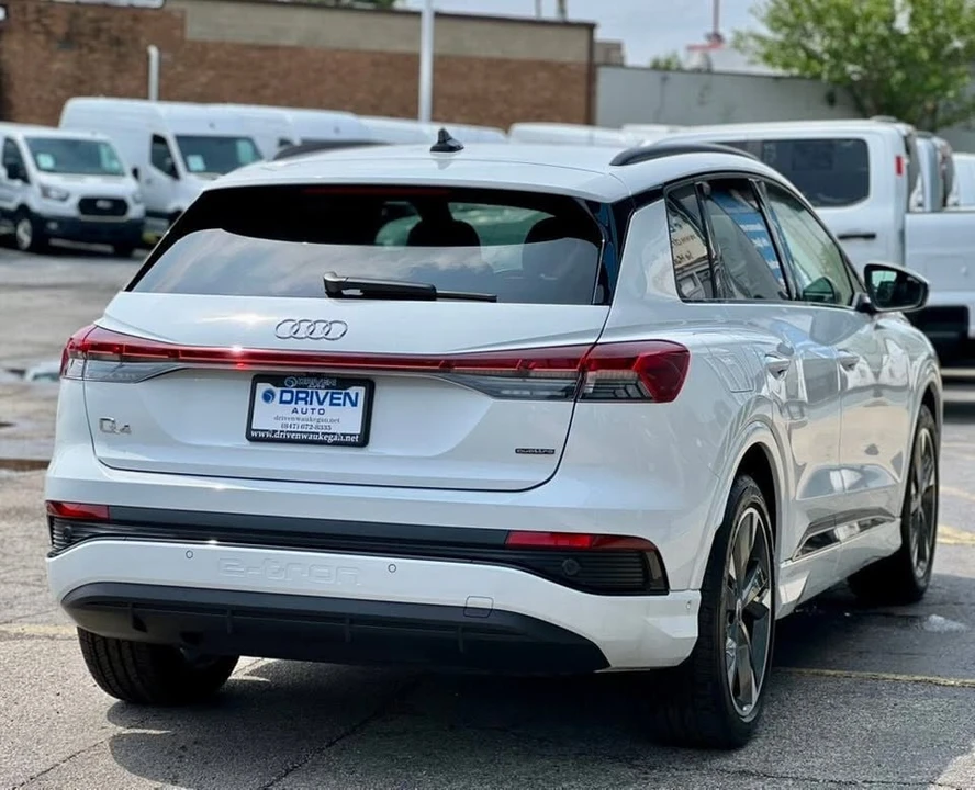2024 Audi Q4 e-tron - Image 6 of 20