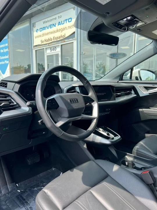 2024 Audi Q4 e-tron - Image 14 of 20