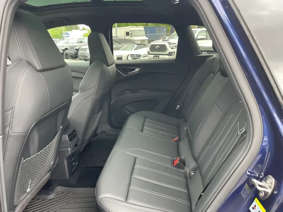 2024 Audi Q4 e-tron - Image 2 of 7