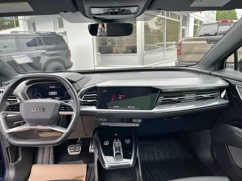 2024 Audi Q4 e-tron Premium 55 quattro