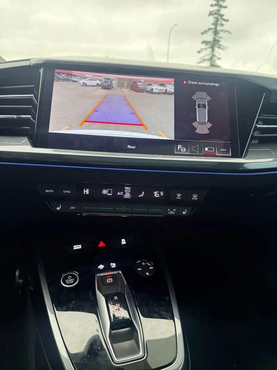 2024 Audi Q4 e-tron - Image 12 of 13