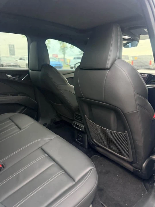 2024 Audi Q4 e-tron - Image 11 of 13