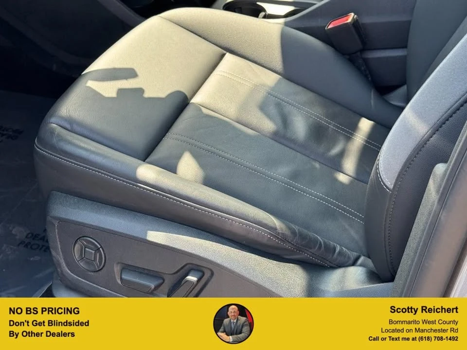 2024 Audi Q4 e-tron - Image 18 of 19