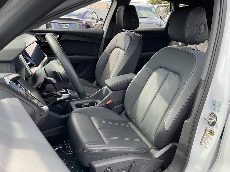 2024 Audi Q4 e-tron - Image 18 of 20