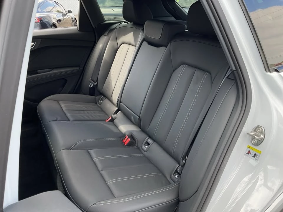 2024 Audi Q4 e-tron - Image 19 of 20
