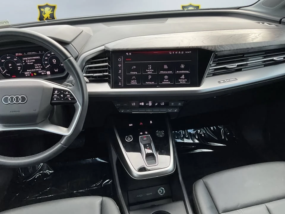 2024 Audi Q4 e-tron - Image 13 of 20