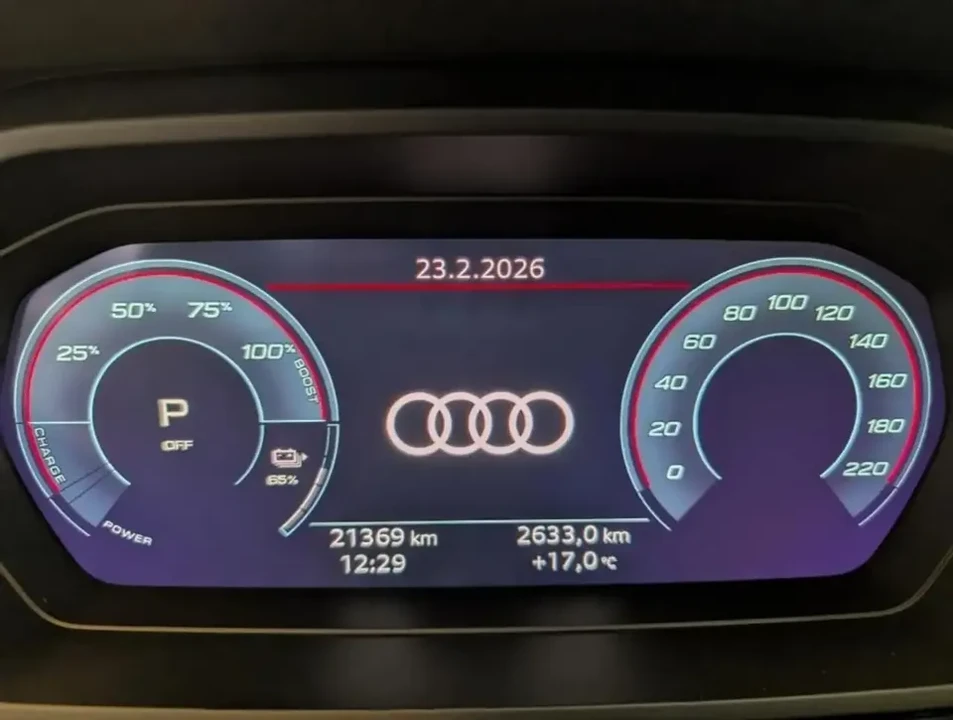 2024 Audi Q4 e-tron - Image 14 of 20