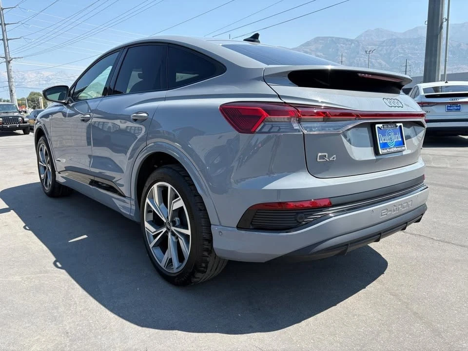 2024 Audi Q4 e-tron - Image 17 of 20