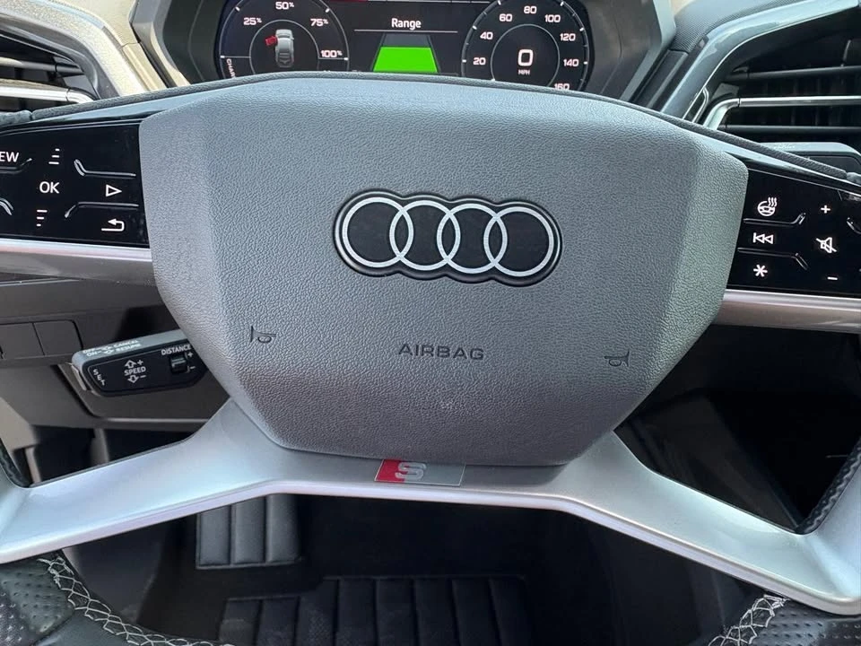 2024 Audi Q4 e-tron - Image 18 of 20
