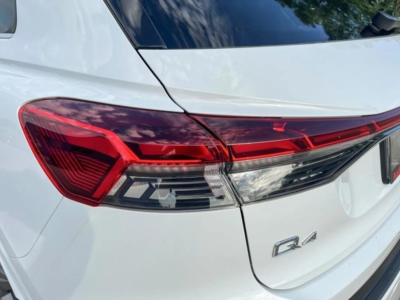 2024 Audi Q4 e-tron - Image 5 of 14