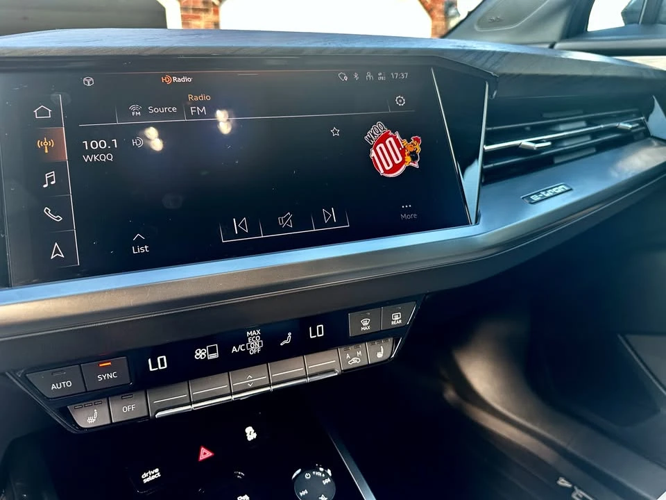2024 Audi Q4 e-tron - Image 12 of 13