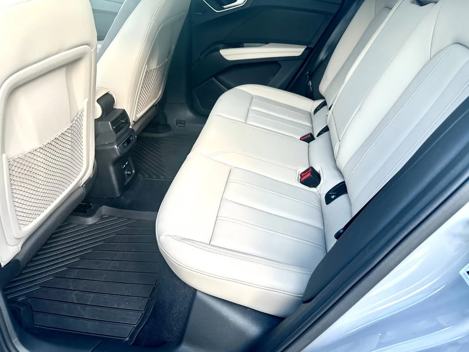 2024 Audi Q4 e-tron - Image 7 of 13