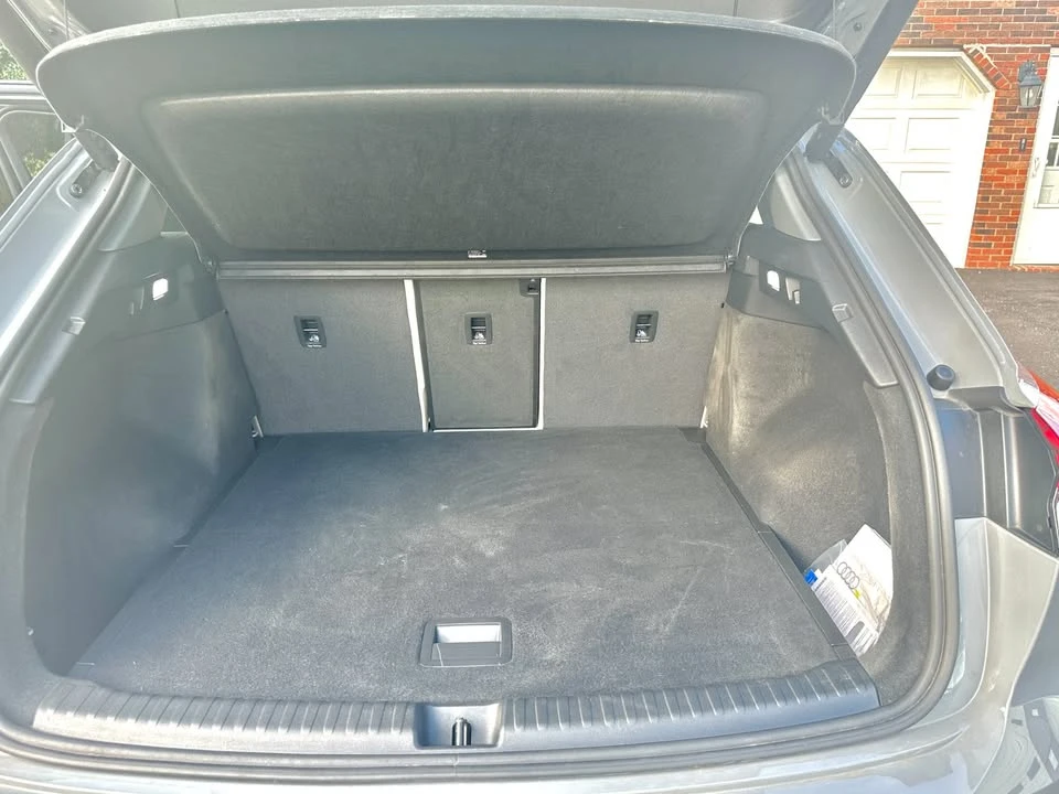 2024 Audi Q4 e-tron - Image 5 of 13