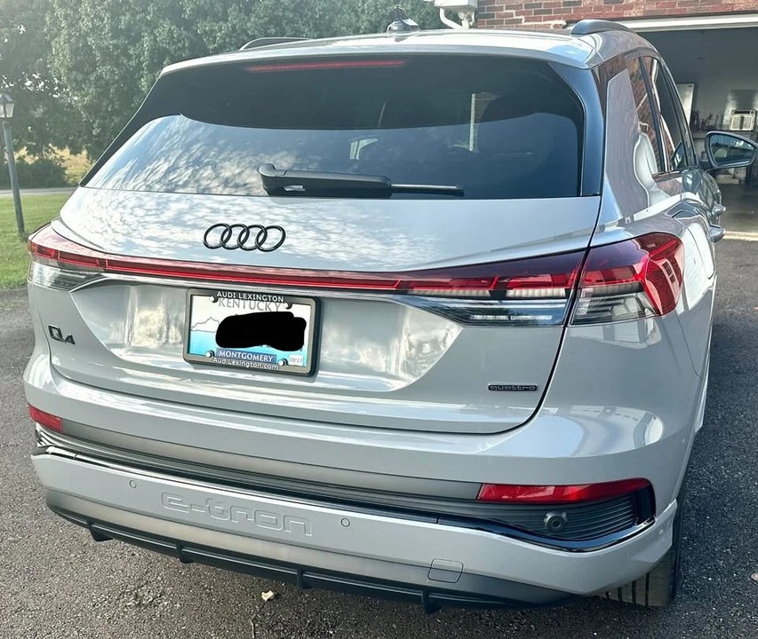 2024 Audi Q4 e-tron - Image 6 of 13