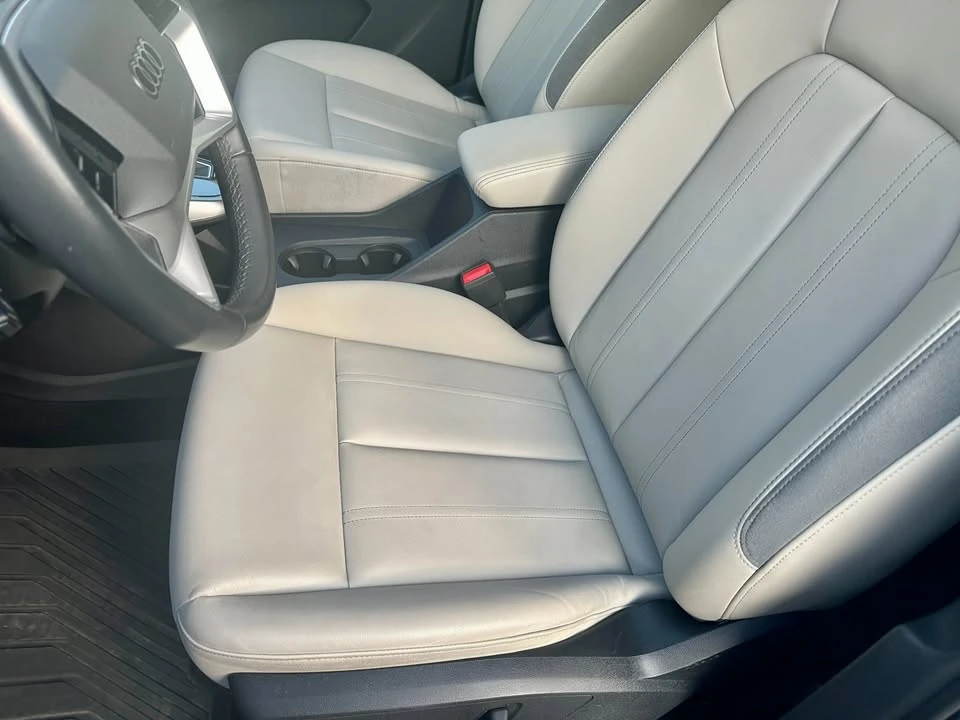 2024 Audi Q4 e-tron - Image 10 of 13