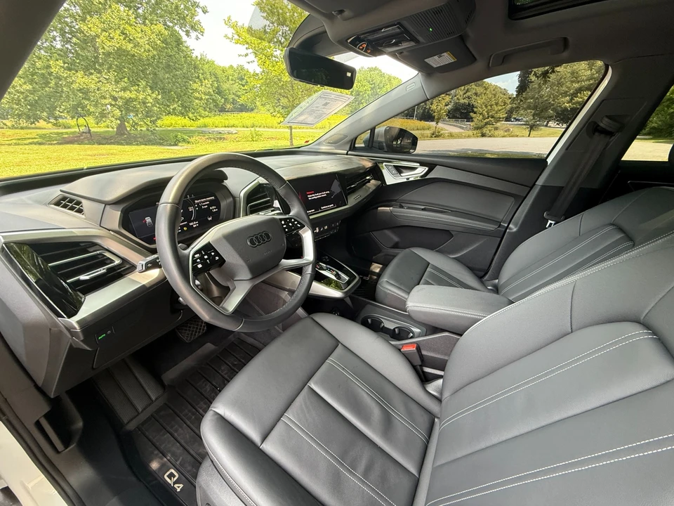 2024 Audi Q4 e-tron - Image 13 of 21