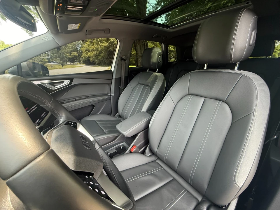 2024 Audi Q4 e-tron - Image 12 of 12
