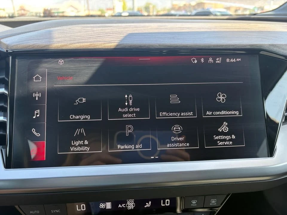 2024 Audi Q4 e-tron - Image 18 of 19