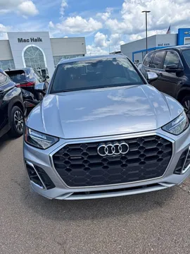 2024 Audi Q5 45 TFSI Premium Plus Sport Utility 4D