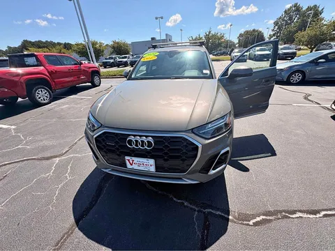 2024 Audi Q5 45 TFSI S line Premium