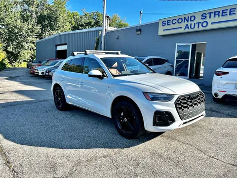 2024 Audi Q5 Premium Quattro AWD 55 TFSI e S Line