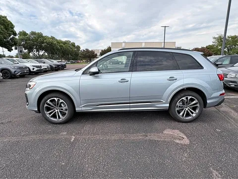 2024 Audi Q7 3.0T Premium Plus Sport Utility 4D
