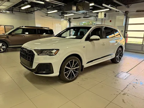 2024 Audi Q7 55 Komfort Quattro S-Line