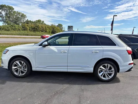 2024 Audi Q7 55 TFSI Premium Plus Sport Utility 4D
