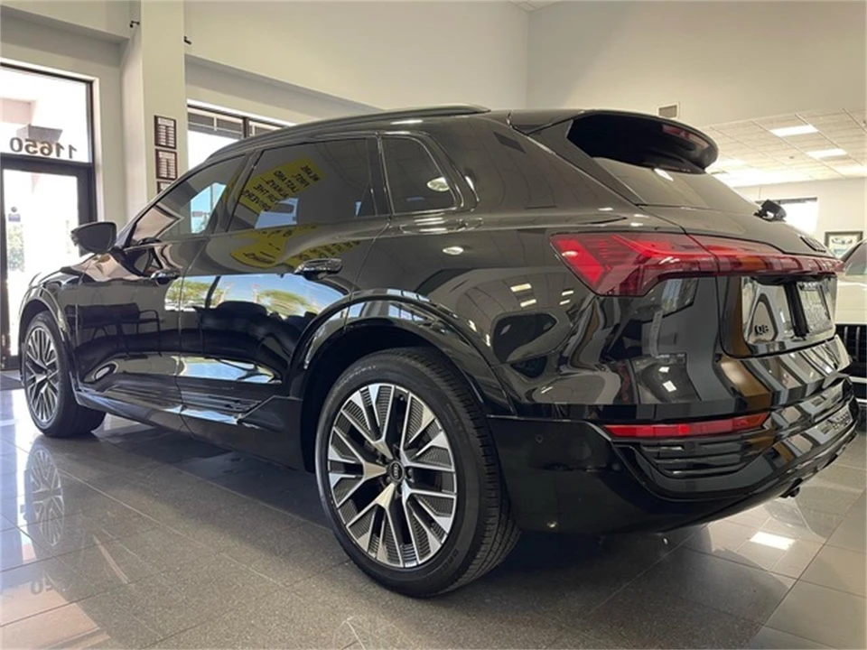 2024 Audi Q8 e-tron - Image 3 of 31