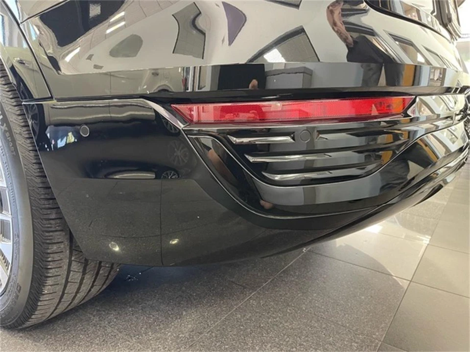 2024 Audi Q8 e-tron - Image 15 of 31
