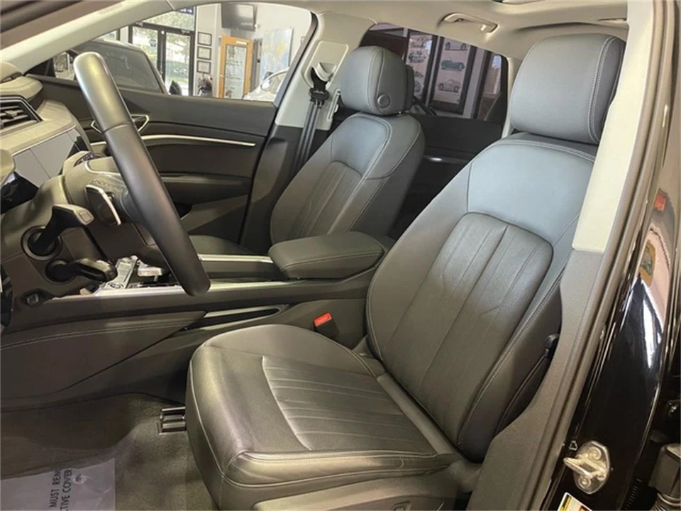 2024 Audi Q8 e-tron - Image 25 of 31