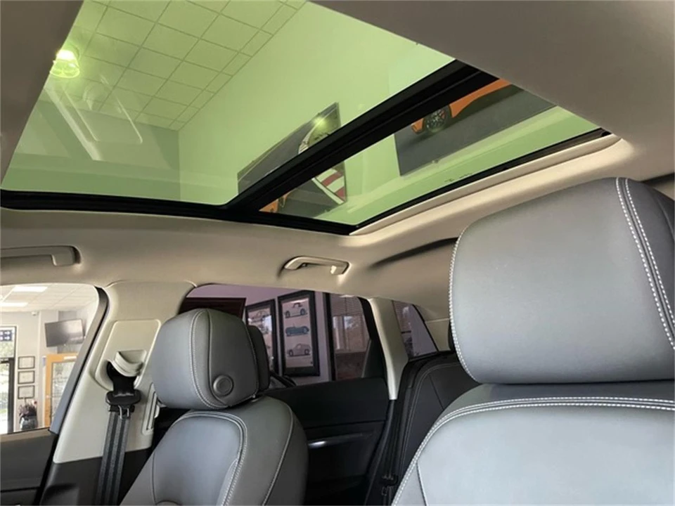 2024 Audi Q8 e-tron - Image 26 of 31