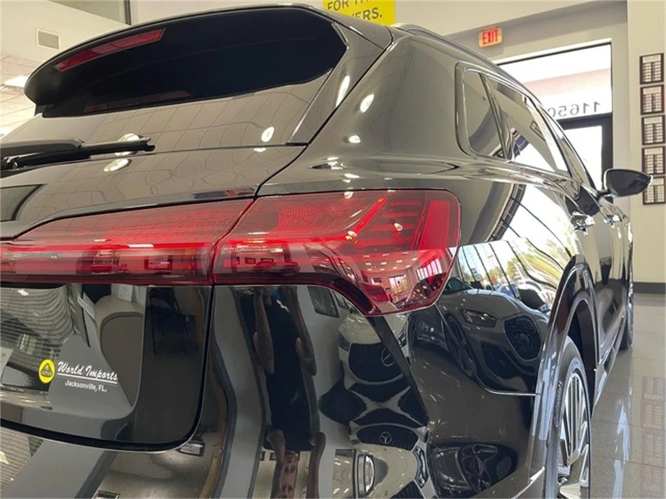 2024 Audi Q8 e-tron - Image 16 of 31