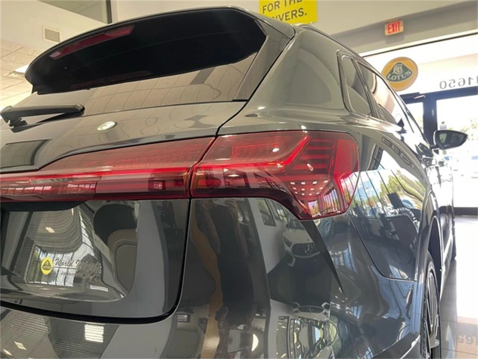 2024 Audi Q8 e-tron - Image 17 of 31
