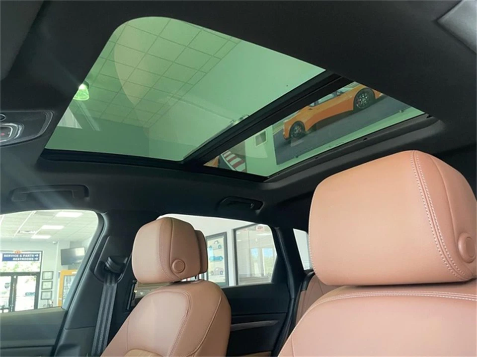 2024 Audi Q8 e-tron - Image 27 of 31