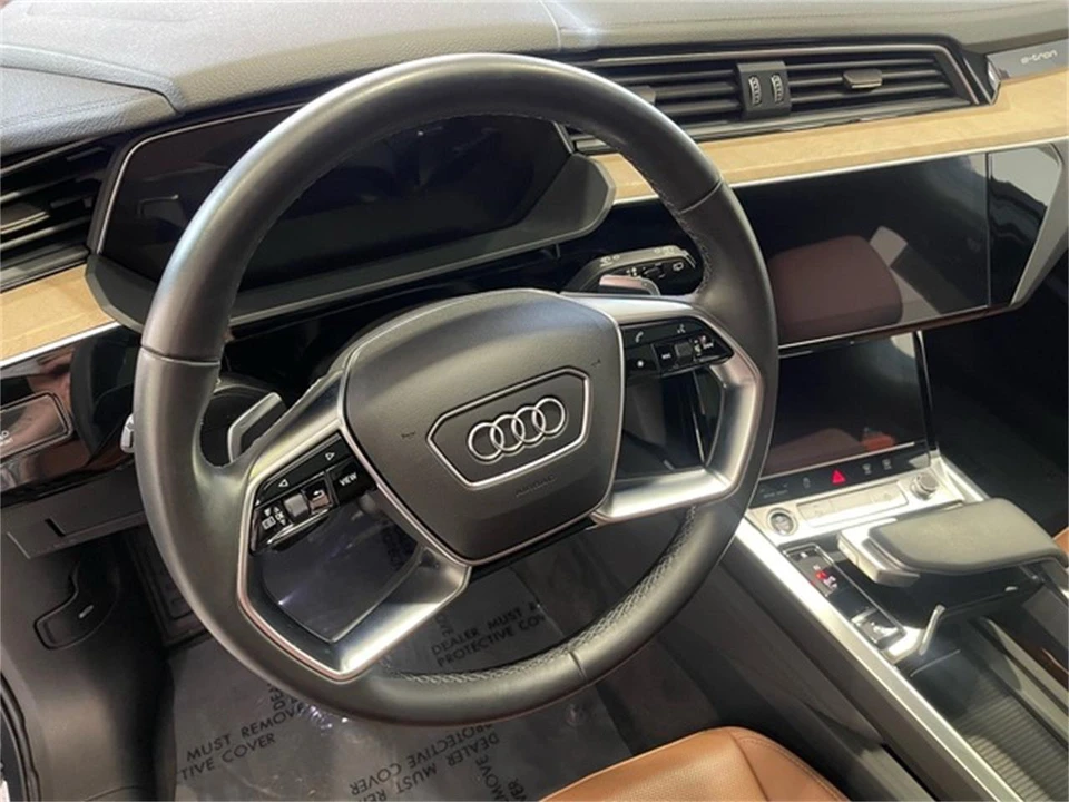 2024 Audi Q8 e-tron - Image 29 of 31