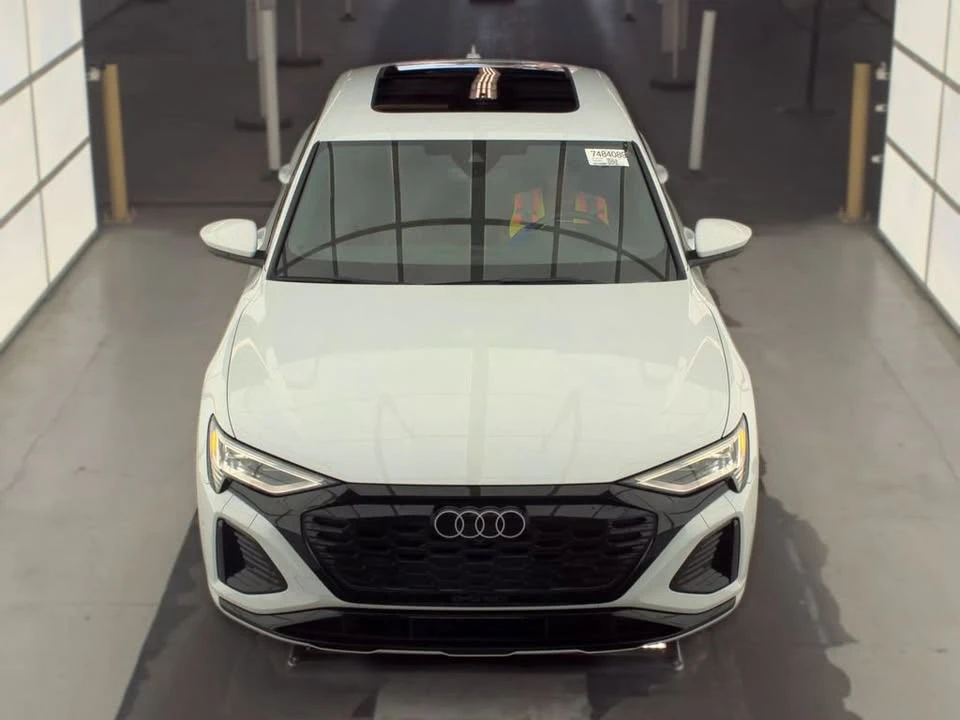 2024 Audi Q8 e-tron - Image 3 of 12
