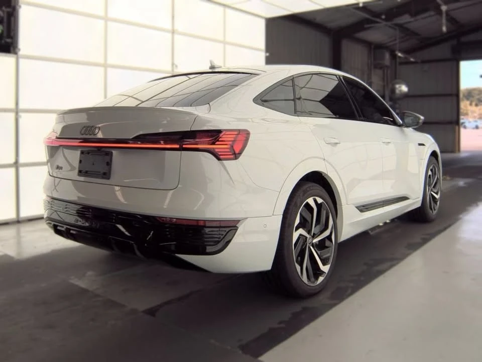 2024 Audi Q8 e-tron - Image 8 of 12