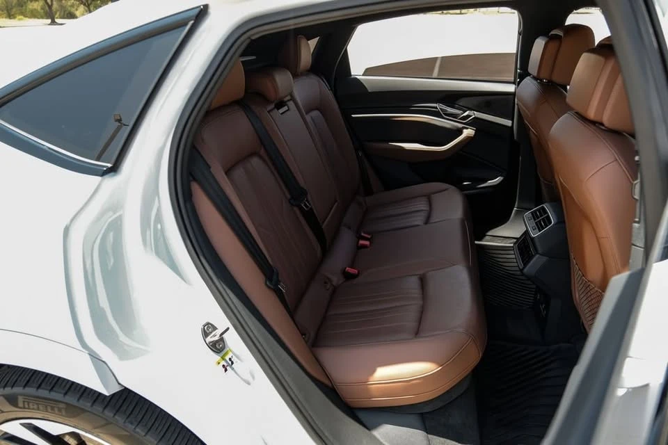 2024 Audi Q8 e-tron - Image 11 of 14