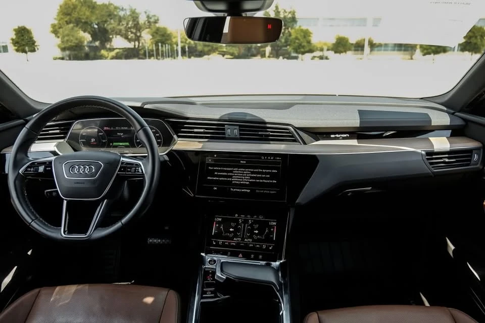 2024 Audi Q8 e-tron - Image 8 of 14